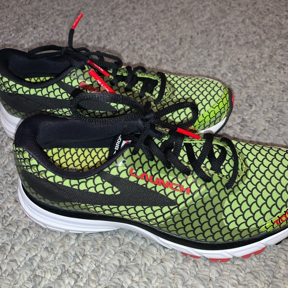 Brooks Launch 3 Tokyo Dragon Special Edition